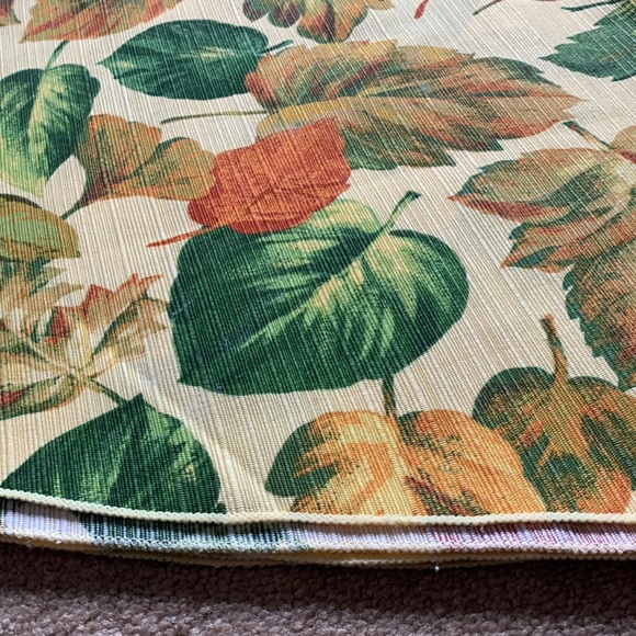 Vintage round FALL tablecloth - Picture 7 of 8